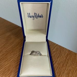 New Harry Ritchie’s Infinity ring.